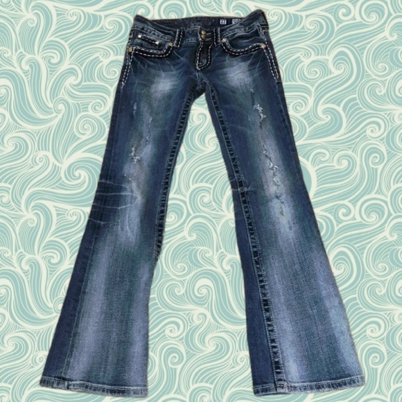 Women's Miss Me Medium Wash Jean's! Size 27 - Picture 4 of 7